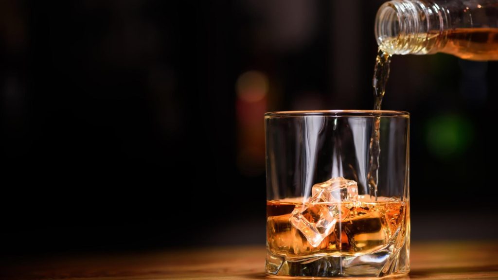 Comment boire du whisky pour une expérience unique ?